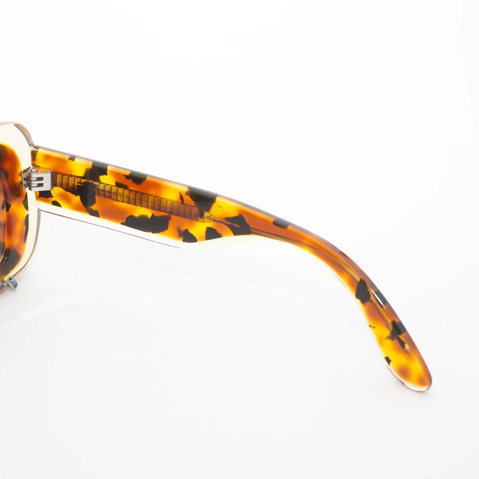 resonance_metronome_blast_sunglass