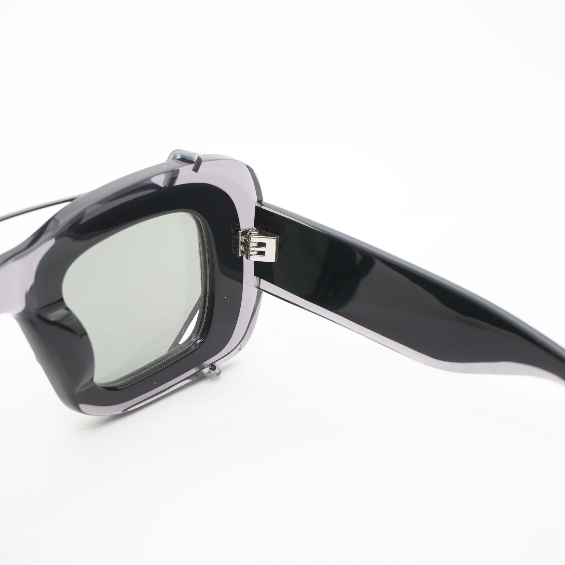 resonance_metronome_blast_sunglass