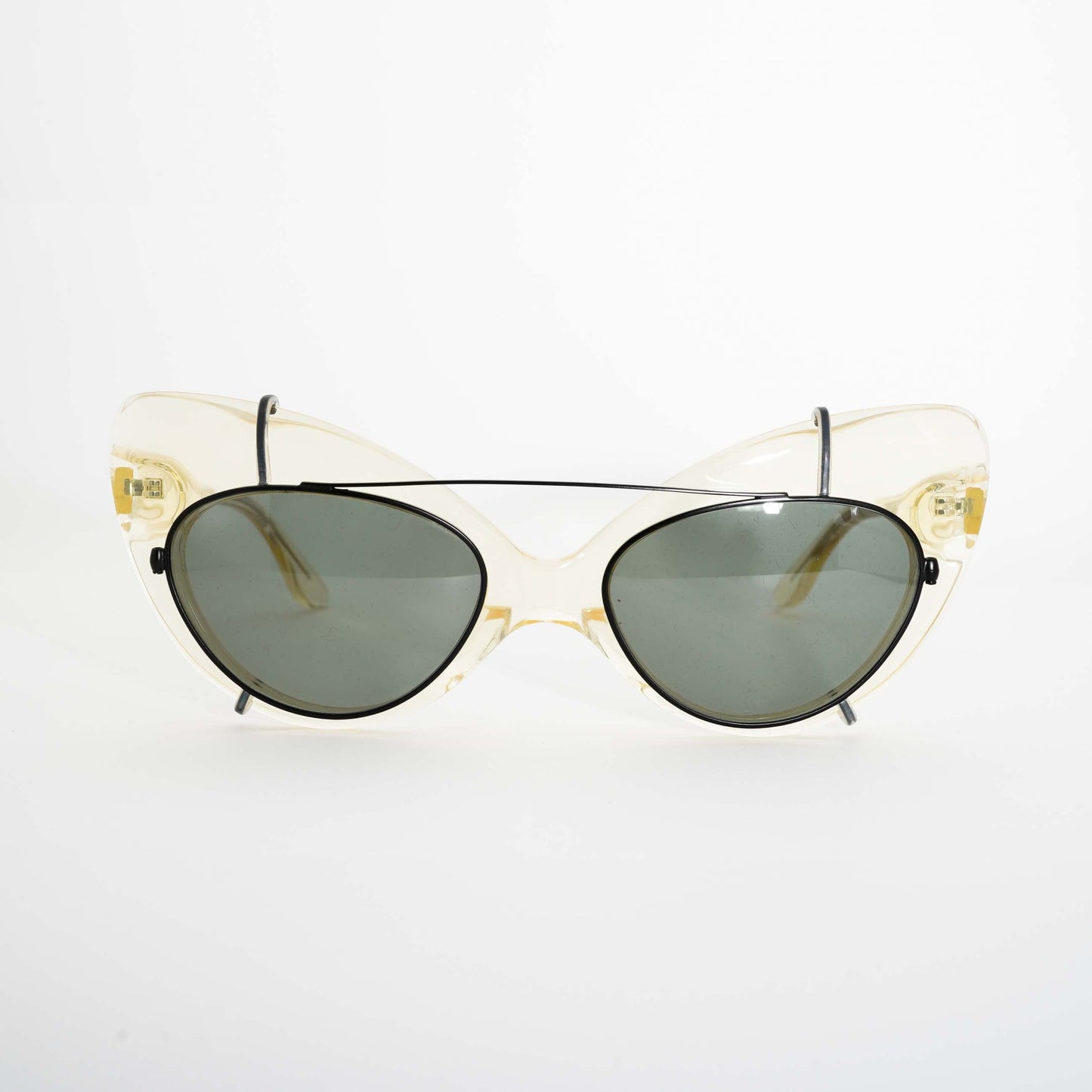 resonance_metronome_grief_sunglass