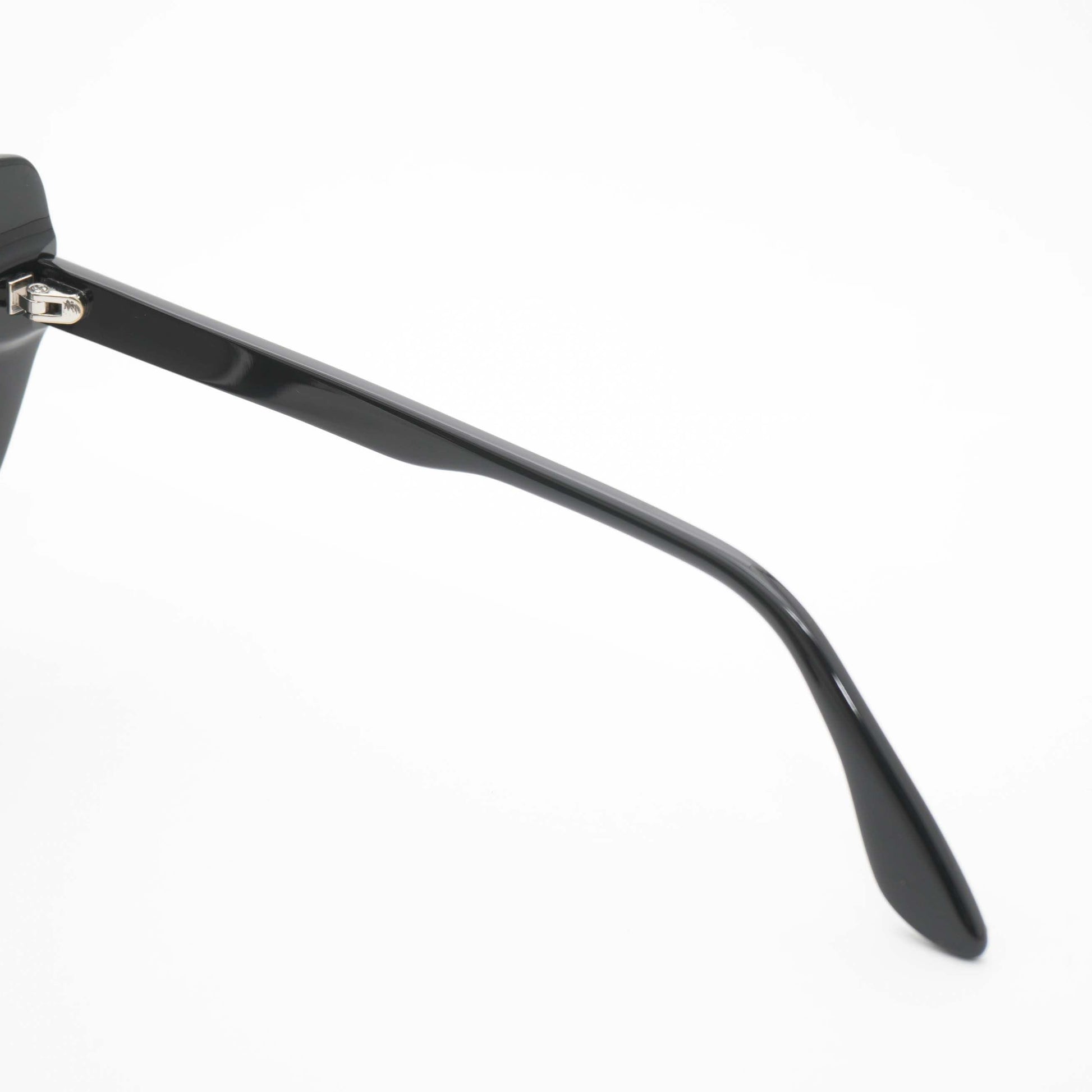 resonance_metronome_grief_sunglass