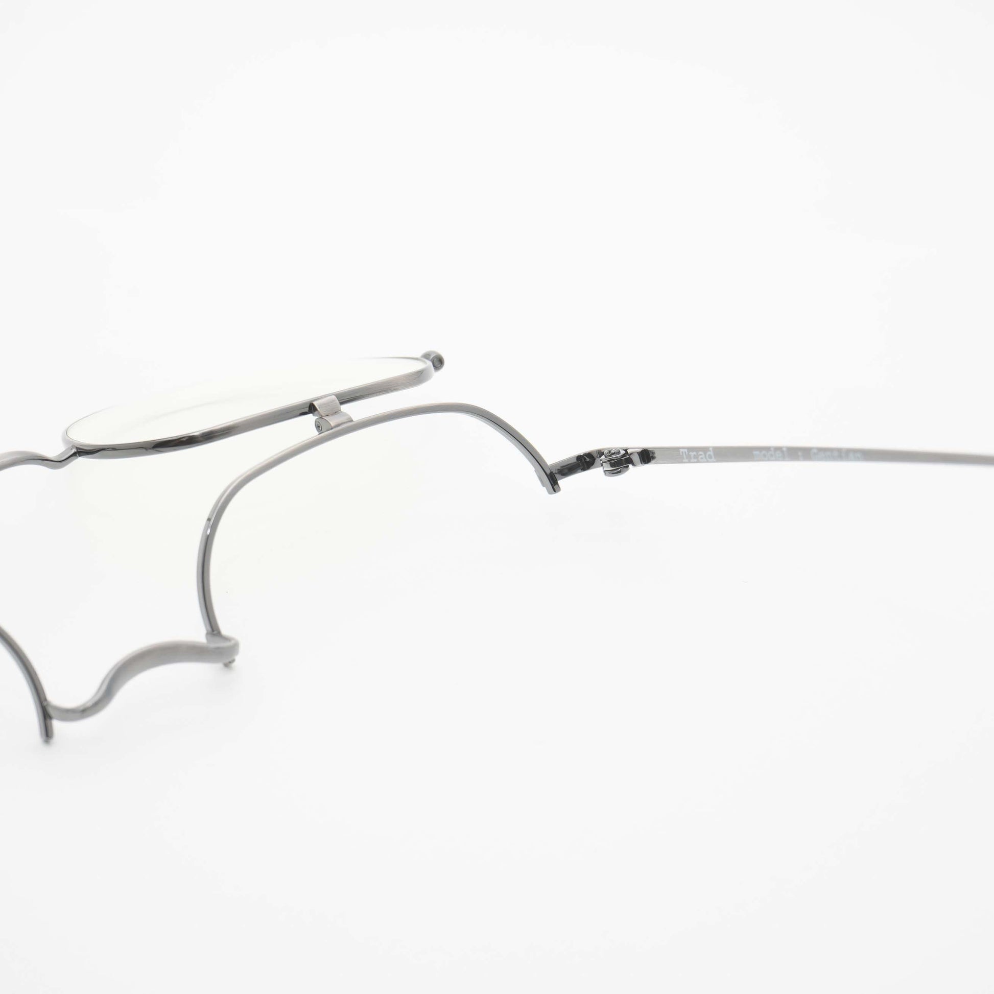 Gentian [Trad 2021]_sunglass_metronome_eyewear_titanium